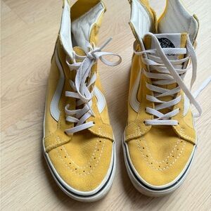 Yellow Sk8-hi vans
